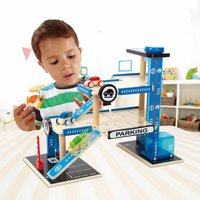 SPELEN MET AUTO'S, GARAGES EN BOTEN