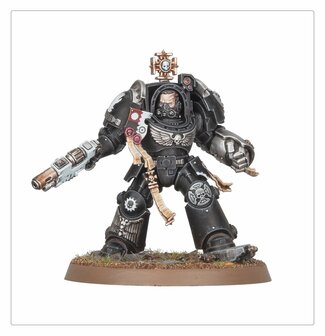 Warhammer 40,000 Space Marines Captain in Terminator Armour