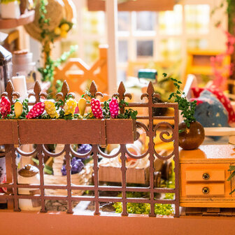 DIY Huisje Miller&rsquo;s Flower House, Robotime