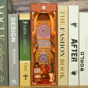 DIY Book Note Tone-Cheer Book Nook Notre Dame de Paris