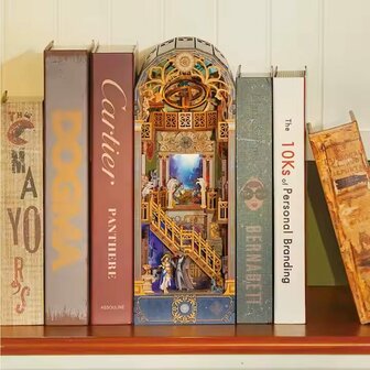 DIY Book Nook Boekensteun Spacetime Museum, Tone-Cheer