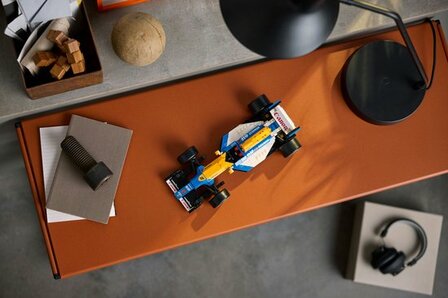 Lego Icons F1 Williams Racing FW14B en Nigel Mansell