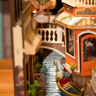 Robotime, DIY Book Nook &amp; Wonderland Boekensteun Romantic Venice