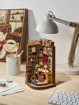 Robotime, DIY Book Nook, Silent Corner Study