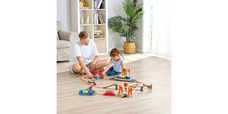 Hape Sea &amp; Rail Cargo Transportation Set