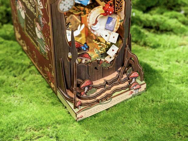 Robotime, DIY Book Nook Boekensteun Fall into Wondert